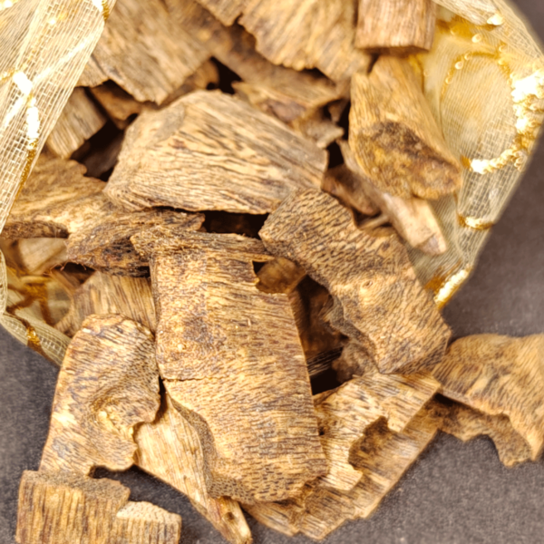 Salma Oud HN1-1 Agarwood Incense, Rich Aromatic, First-Grade Quality, 40Grams