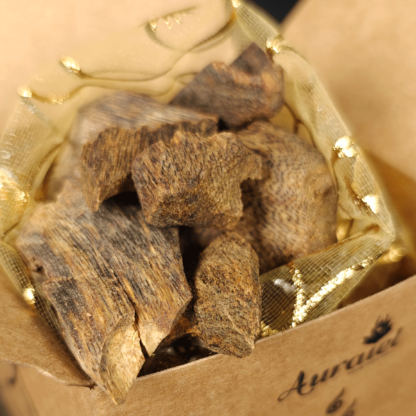 Salma Oud Agarwood Incense, Cedar & Oud Infused first grade Agarwood